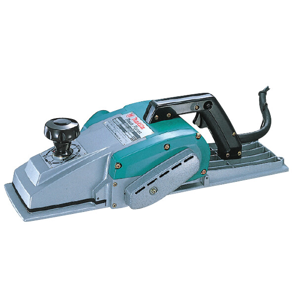 Рубанок MAKITA 1806B